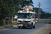 Bus bei Yallahs, Jamaika