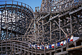 Texas Giant Rollercoaster, Six Flags over Texas-Texas, USA