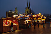 Weihnachtsmarkt auf dem Domplatz, Erfurt, Thüringen, Deutschland
