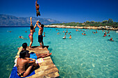 Menschen am Kleopatra Strand, Marmaris, Türkei