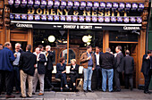People in front of the Doheny &amp; Nesbit Pub, Dublin, Ireland, Europe