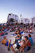 Beachlife beim Café Momo, Sant Antonio, Ibiza, Spanien