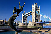 Fountain with sculpture in front of Tower Bridge, London, England, Great Britain, Europe