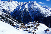 Wintersportort Hochsölden, Winter Berglandschaft, Ötztal, Tirol, Österreich