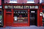 The Marble City Bar von Außen, Kilkenny, co. Kilkenny, Irland