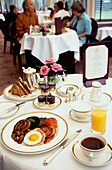 Komplettes schottisches Frühstück im Gleneagles Hotel, Pertshire, Tayside, Schottland, Grossbritannien, Europa