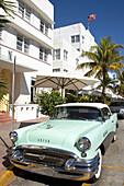 Vintage Car, Ocean Drive, South Beach, Miami, Florida, USA