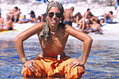 Natalia aus Argentinien, Sa Trincha, Platja de ses Salines, Ibiza Balearen, Spanien