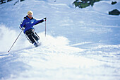 Carving-Skifahrer, Test in, Buckelpiste, Obergurgl Oetztal, Oestereich