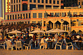 Strandcafé vor Opera Tower, Tel Aviv Israel