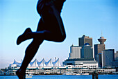 Statue von Harry Winston Jerome, ein kanadischer Leichtathlet, Canada Place, Vancouver, British Columbia, Kanada