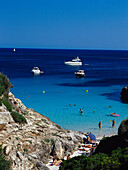 Strandleben, Bucht bei Caló Blanc, Menorca, Spanien