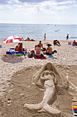 Sandskulptur einer Meerjungfrau, Beachlife, Patja de Palma, Arenal, Mallorca, Spanien