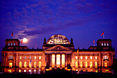 Reichstag bei Nacht, Berlin, Deutschland