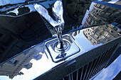 Spiegelung im Rolls Royce, Kuehler, Casino Monte Carlo, Monaco