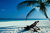 Liegestuhl, Strand, Karibikkueste, suedl. Tulum, Quintana Roo Halbinsel Yucatan, Mexiko