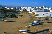 Fischerboote, Strand, Caleta del Sebo, La Graciosa, Kanarische Inseln, Spanien, vor Lanzarote