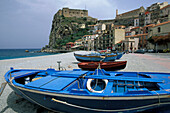Boote am Strand, Scilla, Kalabrien, Italien