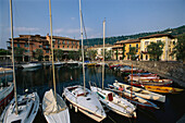 Torri del Benaco, Hafen, Gardasee, Trentino, Italien