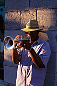 Trumpeter, Place Jaques Cartier, Montreal, Quebec, Canada, North America, America