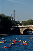 Sonntagsaktivitäten auf der Seine, Paris, Frankreich