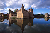 Wasserschloss Château La Clayette, La Clayette, Burgund, Frankreich