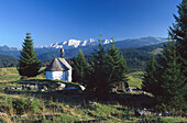 Lonely chapel in mountain landscape, Winkelmoosalp, Bavaria, Germany