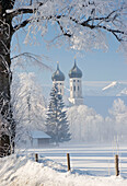 Kloster Benediktbeuren im Winter, Oberbayern, Deutschland