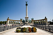 Millenary Monument at Heroes' Square, Wreathes at the Tomb of the Unknown Soldier in front of Millenary Monument at Heroes' Square, Pest, Budapest, Hungary