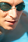 Schwimmer mit Brille