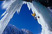Albert Leichtfried climbing the Klausenalmfall, Ice climbing, klausenalmfall wi6, albert leichtfried, Zillertal, Tirol, Austria