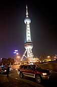 Oriental Pearl Tower, Pudong,Center of Pudong, Lujiazui, 468 meters high (1,536 feet) tower, flags, Shanghai Municipal History Museum, restaurants, (including a rotating restaurant) and sightseeing floor, Aussichtsplattform, observation deck