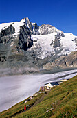 Hoffmannshütte mit Pasterze und Großglockner, Glocknergruppe, Nationalpark Hohe Tauern, Kärnten, Österreich