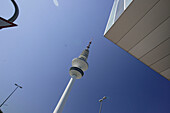 Der Hamburger Fernsehturm liegt am Messegelände und ist eines der Wahrzeichen der Stadt, Heinrich-Hertz-Turm, 1968 gebaut, 279,2m hoch, bei der Hamburg-Messe, Hamburg