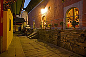 Qiyuan Kloster, nachts, Jiuhuashan Village,Gelbe Mauern, Qiyuan Kloster, Jiuhuashan Village, Jiuhua Shan Berge, Provinz Anhui, China, Asien