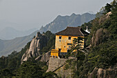Avalokiteshvara Kloster, Jihua,Avalokiteshvara Kloster, unterhalb Heavenly Terrace, Jiuhua Shan Berge, Provinz Anhui, China, Asien