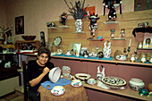 Potter at Tigua Cultural Center, El Paso, Texas, USA