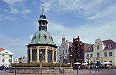 Wismar market square and fountain,  Mecklenburg-pomerania, Germany, Europe