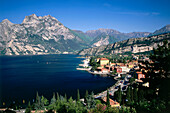 Blick über Torbole, Gardasee, Trentino, Italien, Europa