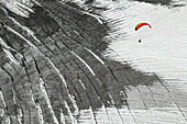 Paraglider, Interlaken, Kanton Bern, Schweiz