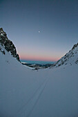 Verschneites Tal, Sonnenuntergang, Falkertsee, Kärnten, Österreich