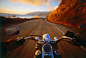 Riding on Harley Davidson, Highway 1, Big Sur, Kalifornien, USA