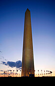 Washington Monument in der Abenddämmerung, Washington DC, Amerika, USA