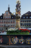 Schwäbisch Gmünd, Marktplatz, Brunnenfigur, Baden-Württemberg, Deutschland, Europe