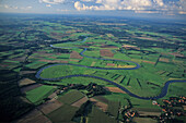 Weser fließt durchs Schaumburger Land, Niedersachsen, Deutschland