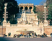 Rom Piazza del Popolo, Brunnen, oben Pincio Park