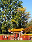 Zürich, Seepromenade im Herbst