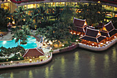 Hotelanlage bei Nacht, Hotel Shangri-La, Urlaub, Bangkok, Thailand