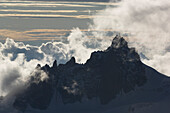 Blick auf Aiguille du Midi (3842 m), Mont-Blanc-Massiv, Chamonix, Rhône-Alpes, Frankreich