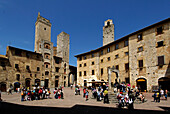 Geschlechtertürme und mittelalterliche Kleinstadt, San Gimignano, Toskana, Italien
